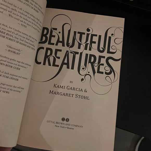 Beautiful Creatures by Kami Garcia & Margaret Stohl complete series - Picture 4 of 4